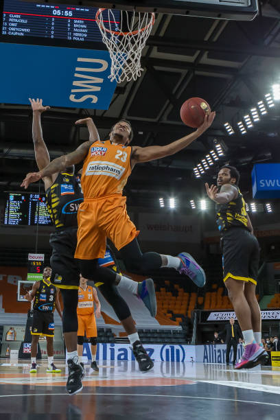 续投身网球 续投身网球